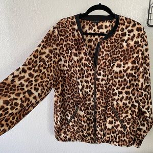 Lightweight bomber jacket